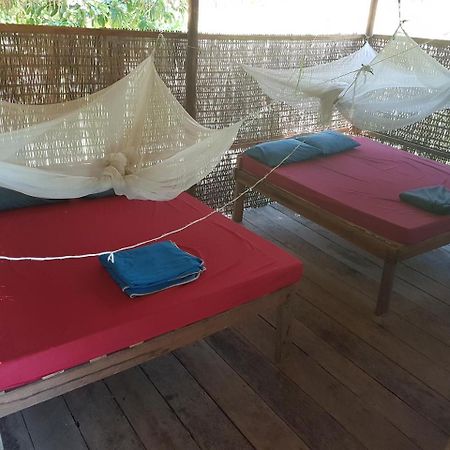 The Last Point Hostel Koh Ta Kiev Exteriör bild