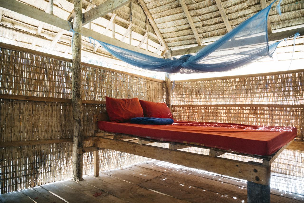 The Last Point Hostel Koh Ta Kiev Exteriör bild