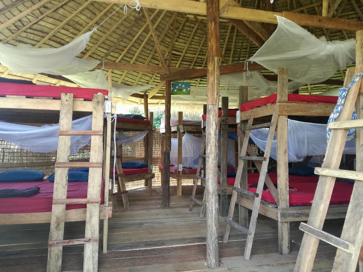 The Last Point Hostel Koh Ta Kiev Exteriör bild